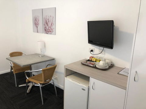 Alpine Hotel Bright - Accommodation Adelaide 5