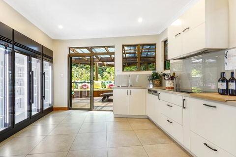 Aquila Retreat - Accommodation Adelaide 5