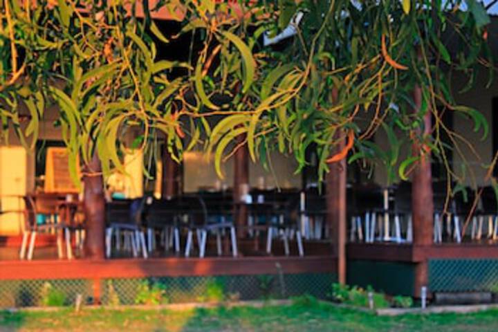 Lagrange WA Accommodation Adelaide