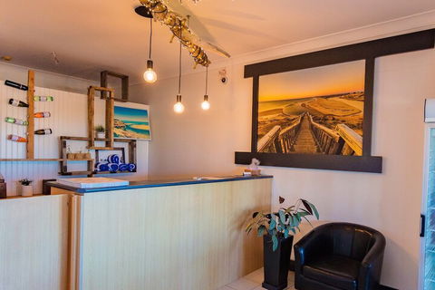 COAST Motel And Apartments - Accommodation Adelaide 2