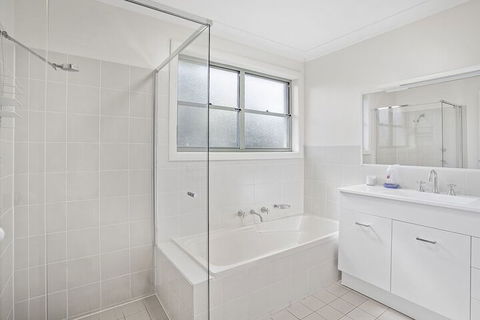 Tuscan Waterfront, 1/213 Soldiers Point Road - Accommodation Adelaide 7