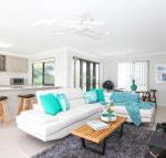 Beach Breeze Holiday House - Accommodation Adelaide