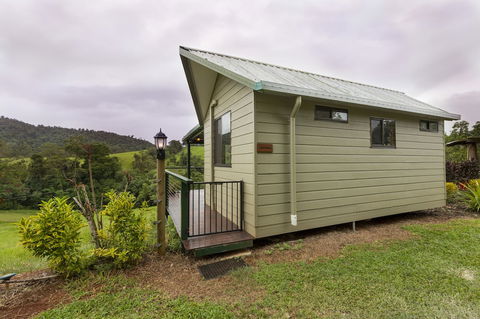 Mena Creek Flower House - Accommodation Adelaide 0
