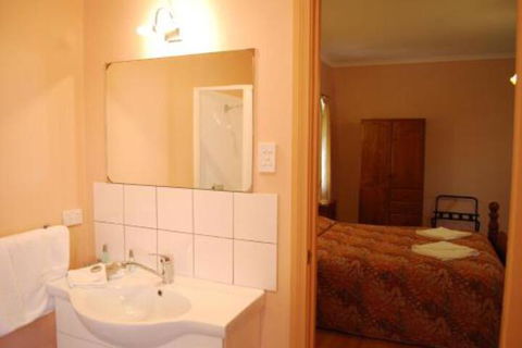 Osteria Sanso B & B - Accommodation Adelaide 5