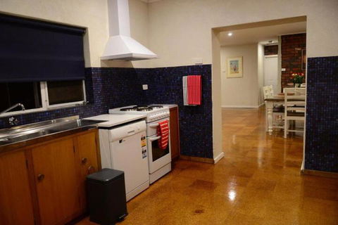 Ratcliff Cottage - Accommodation Adelaide 7