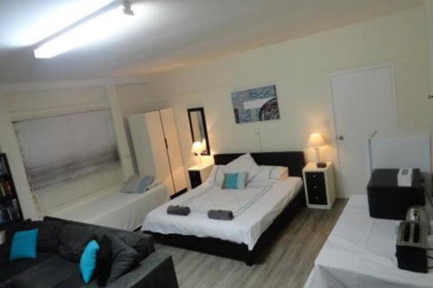 Cleveland B & B Private Studio Room - Accommodation Adelaide 0