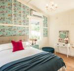Little Violet - Accommodation Adelaide