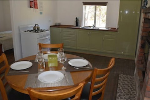 Four Bull Hut - Accommodation Adelaide 6
