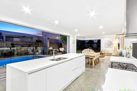 Luxe House Tweed Coast Holidays Ã‚ - Accommodation Adelaide 3