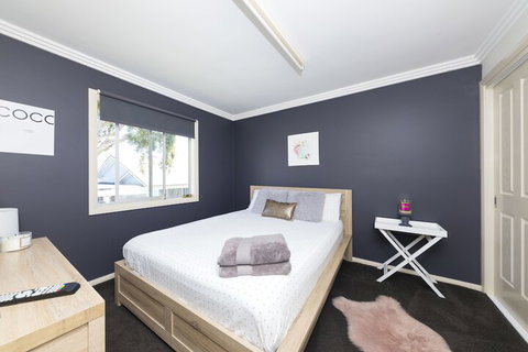 La Casa - Accommodation Adelaide 3