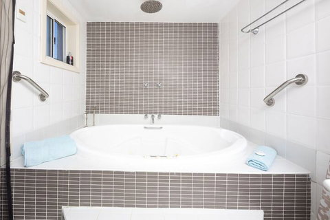 La Casa - Accommodation Adelaide 6