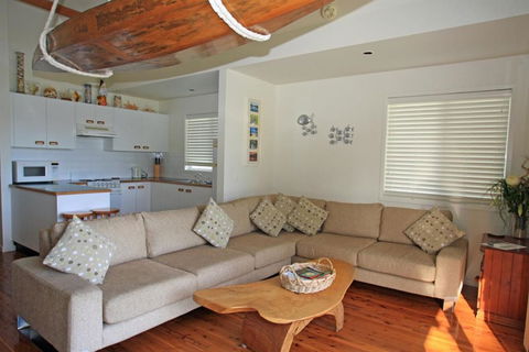 Beach Shack On The Lagoon - Accommodation Adelaide 1