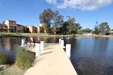 Holiday On The Water - Accommodation Adelaide 1