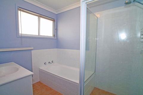 Perfect For Two Families - Accommodation Adelaide 5