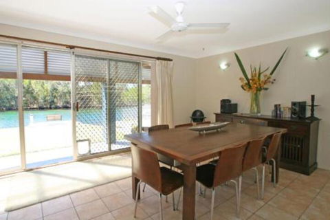 Ranu House Waterfront - Accommodation Adelaide 4