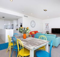 Colour and Swank at the Mill in the Heart of the CBD - Accommodation Adelaide