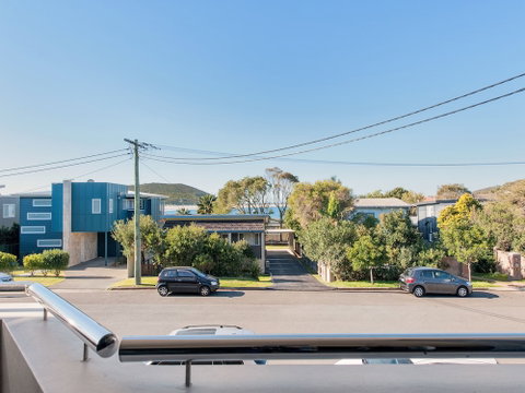 Footprints At Fingal Bay - Accommodation Adelaide 1