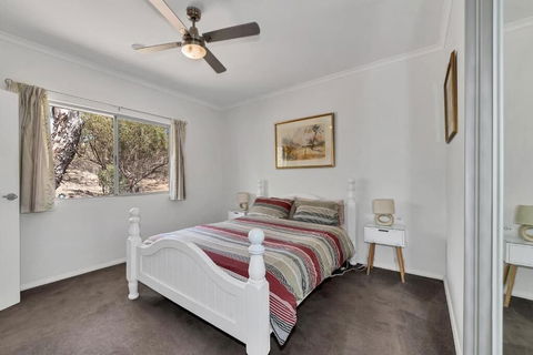 Tree Lodge - Accommodation Adelaide 4
