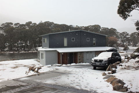 Stillwater Chalet A- Lake Crackenback - Accommodation Adelaide 2