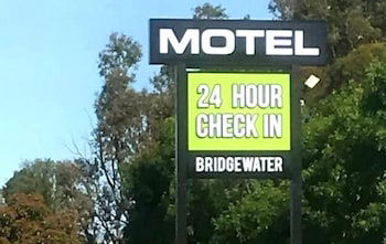 Bridgewater Motel - Accommodation Adelaide 1