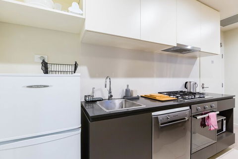 YASHITA, 2BDR Melbourne Apartment - Accommodation Adelaide 2