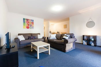 DAWN, 2BDR Carlton Apartment - Accommodation Adelaide 0