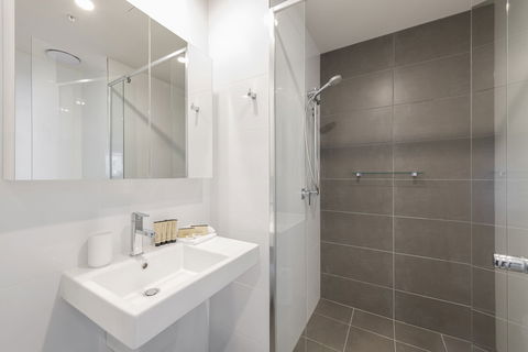Astra Apartments Newcastle East - Accommodation Adelaide 1