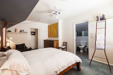 KELLY, 3BDR Northcote House - Accommodation Adelaide 6