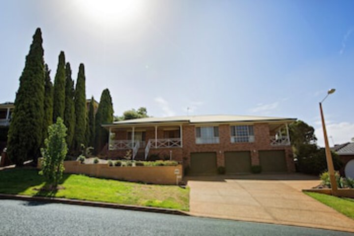 Kooringal NSW Accommodation Adelaide