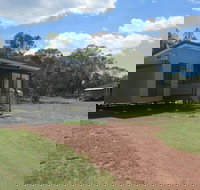 Just Red Wines Vineyard Cabins - Accommodation Adelaide