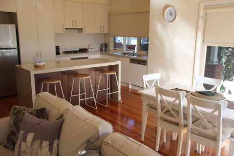 Healesville House - Fig Tree House - Accommodation Adelaide 5
