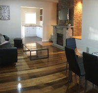 3ree Spacious  charming Apartment - Accommodation Adelaide