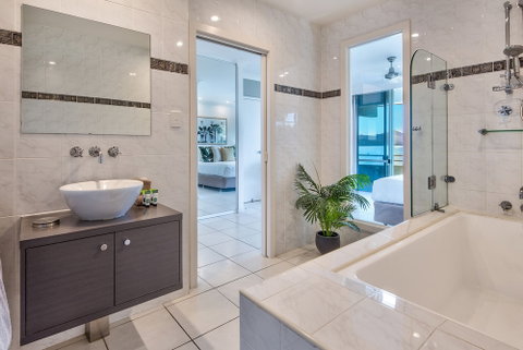 Lagoon 206 On Hamilton Island - Accommodation Adelaide 5