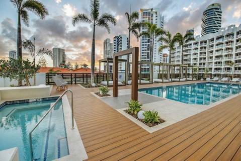 Qube Broadbeach - Accommodation Adelaide 2