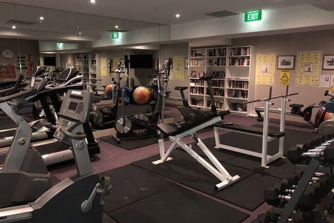 Apt Walking Distance To MCG & Epworth Hospital - Accommodation Adelaide 4
