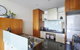Apt Walking Distance To MCG & Epworth Hospital - thumb 7