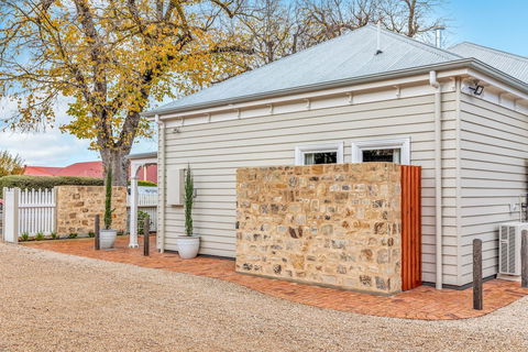 Grandview Accommodation - The Elm Tree Apartments - Accommodation Adelaide 1