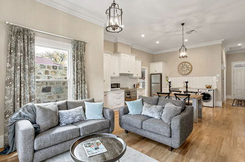 Grandview Accommodation - The Elm Tree Apartments - Accommodation Adelaide 5