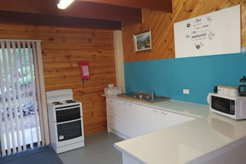 Roland B&B - Accommodation Adelaide 0