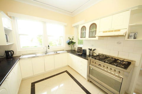 Baulkham Hills Beauty - Accommodation Adelaide 6