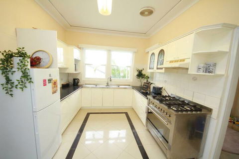 Baulkham Hills Beauty - Accommodation Adelaide 5
