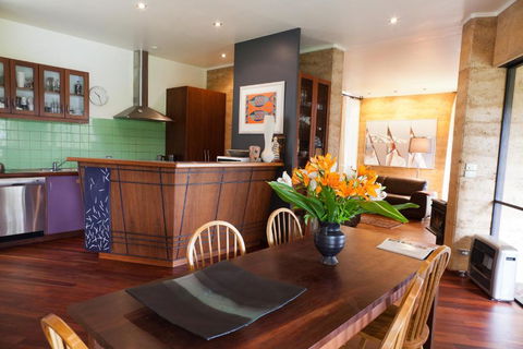 Anagama House & Studio - Accommodation Adelaide 1