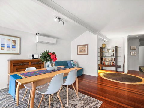 Whiting Escape 2 / 13 Whiting Avenue Terrigal - Accommodation Adelaide 1