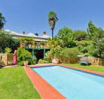 Corvah House - Accommodation Adelaide