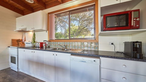 9 Boat Creek By The Beach In Ventnor - Accommodation Adelaide 2