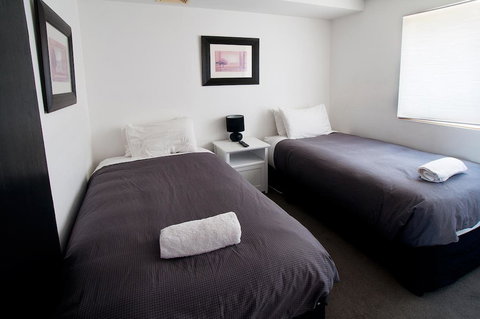 Powder 2b - Accommodation Adelaide 4