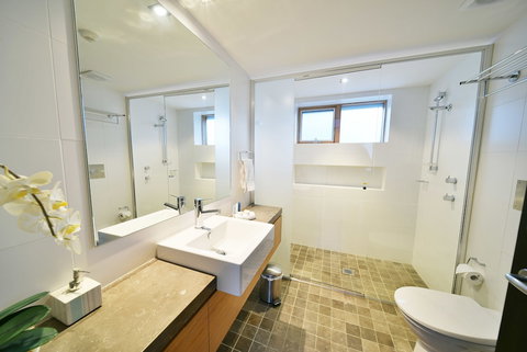 Powder 2b - Accommodation Adelaide 5
