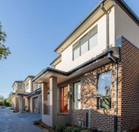 AUJOY 4 Bed Townhouse Burwood 2 - Accommodation Adelaide