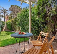 Life's a Beach at Shoal Bay - Accommodation Adelaide