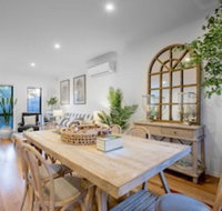 AUJOY 3 Bed Townhouse Burwood 3 - Accommodation Adelaide